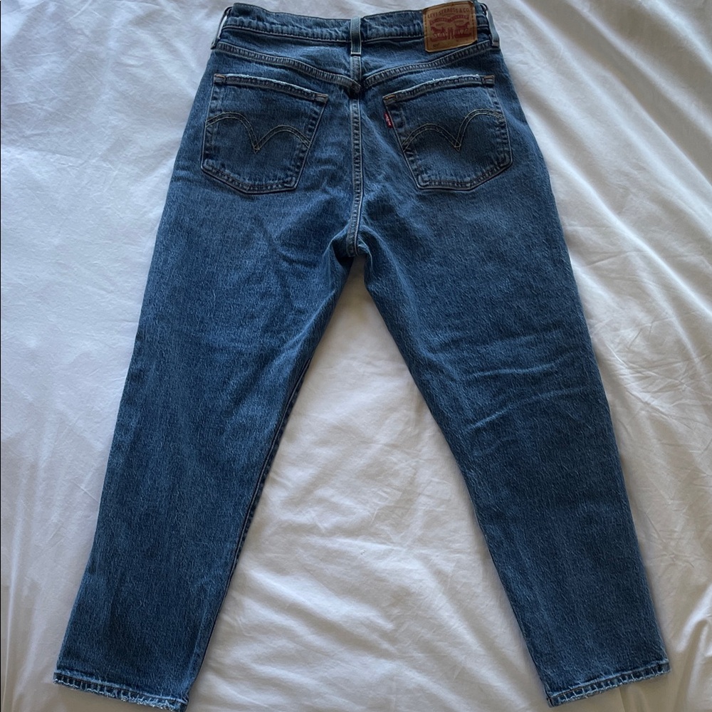 Women's Levi’s 501 Crop High-Rise Straight Jeans - Size 29 - Medium Blue - Picture 3 of 6